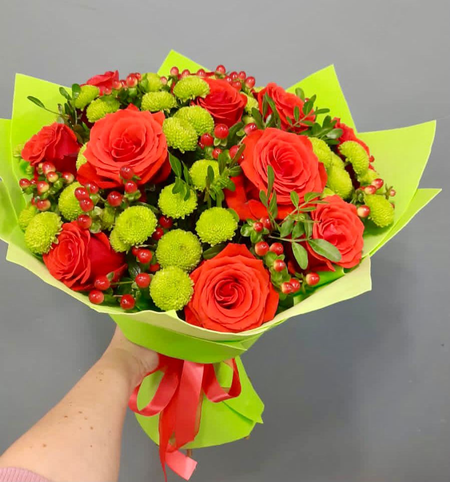 Букет цветов из: Хризантемы и Розы в Озёрный Смоленская область