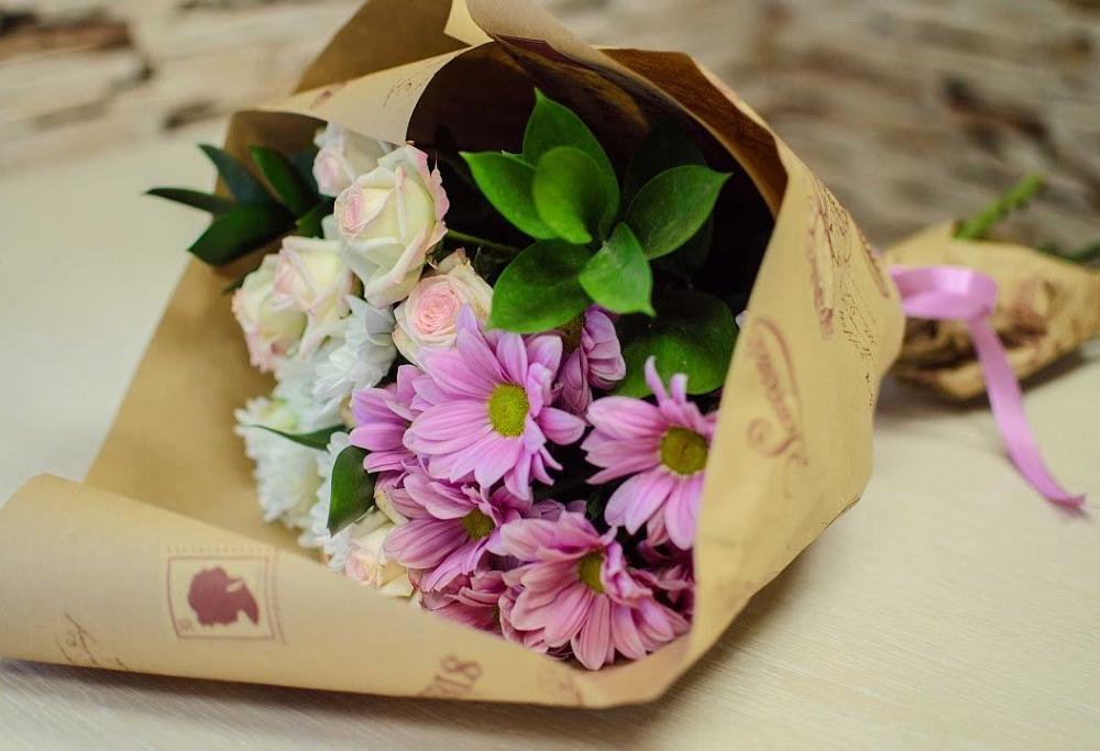 Букет цветов из: Розы и Хризантемы в Озёрный Смоленская область