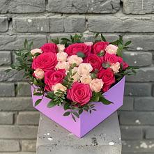 Цветочная композиция из Розы в коробке в Озёрный Смоленская область