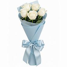Букет 5 Белых роз Проуд в Озёрный Смоленская область