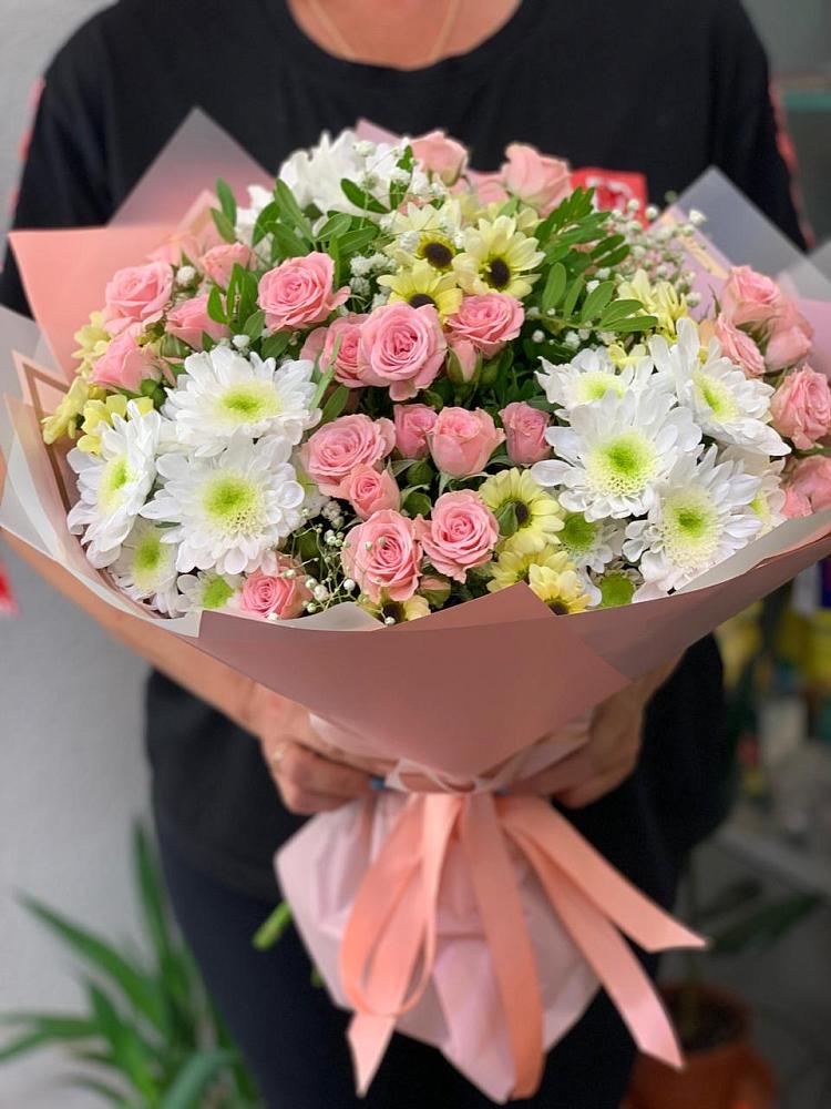 Букет цветов из: Розы и Хризантемы в Озёрный Смоленская область