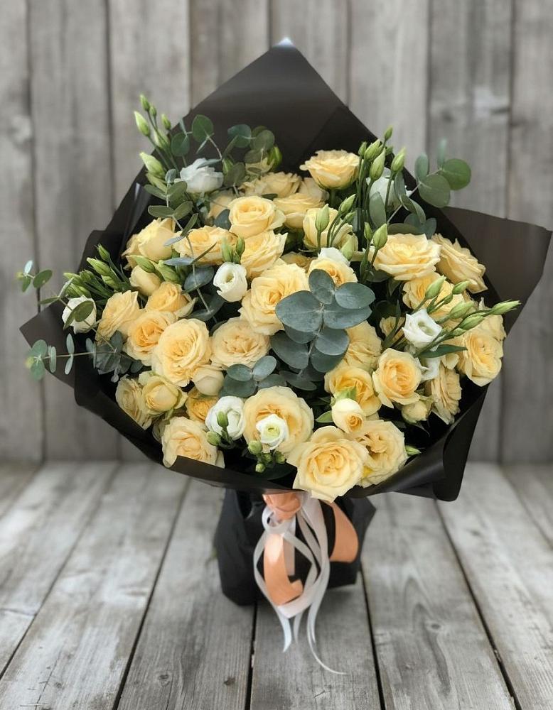 Букет цветов из: Розы и Лизиантусы в Озёрный Смоленская область