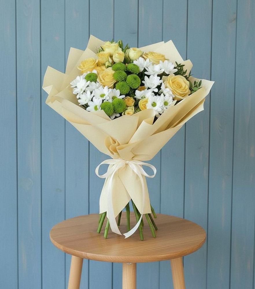 Букет цветов из: Хризантемы и Розы в Озёрный Смоленская область