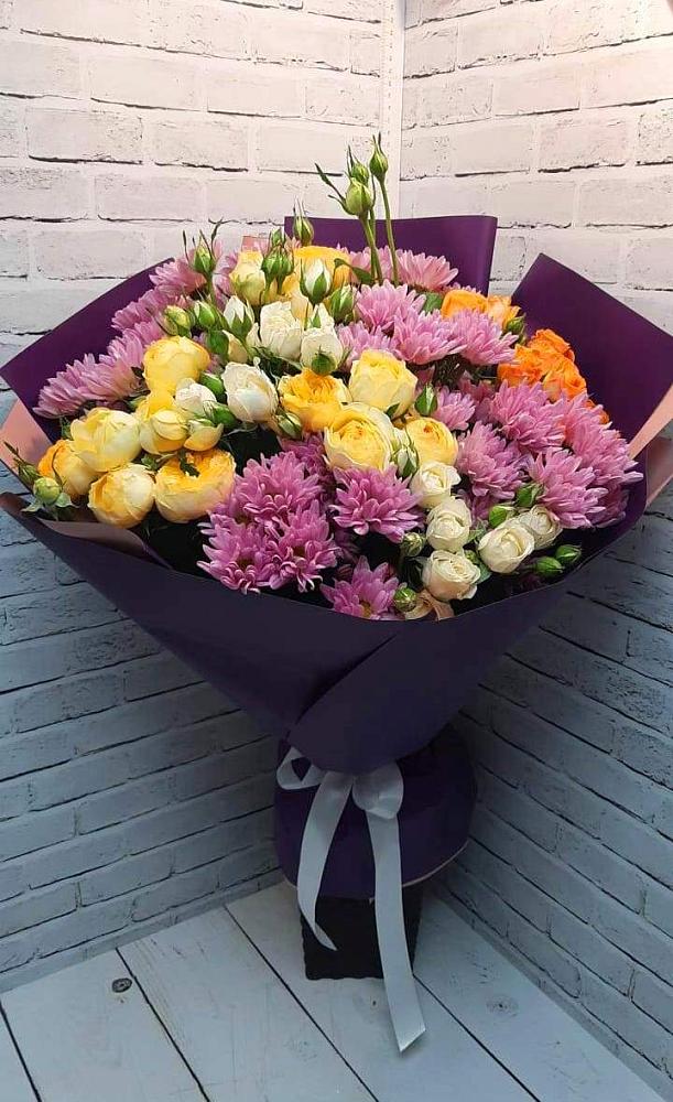 Букет цветов из: Хризантемы и Розы в Озёрный Смоленская область