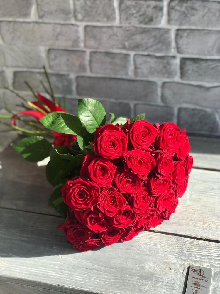 Букет Красные розы Фридом в Озёрный Смоленская область
