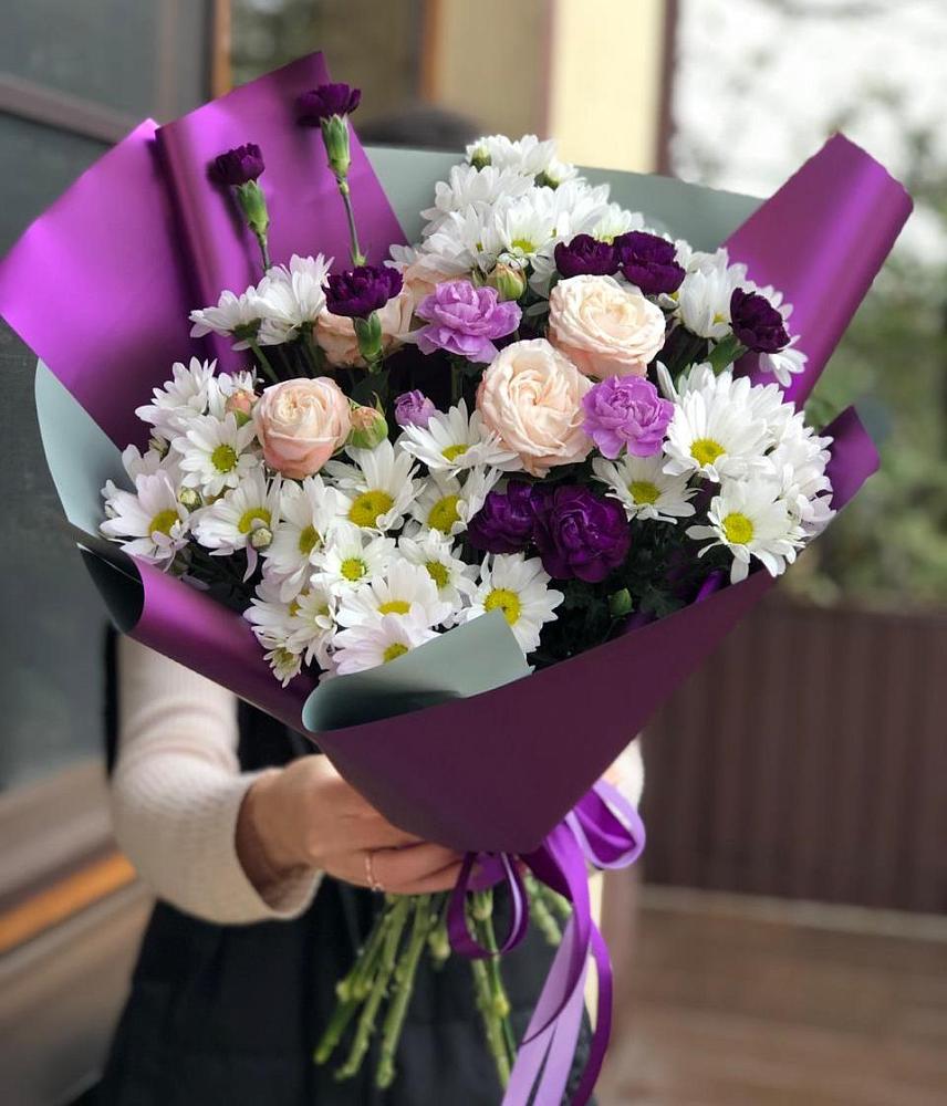 Букет цветов из: Хризантемы, Гвоздики и Розы в Озёрный Смоленская область