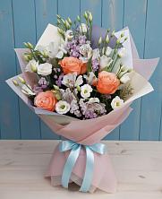 Букет цветов из:  Лизиантусы, Розы, Альстромерии и Гипсофила в Озёрный Смоленская область