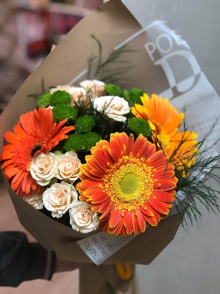 Букет цветов из: Герберы, Хризантемы и Розы в Озёрный Смоленская область