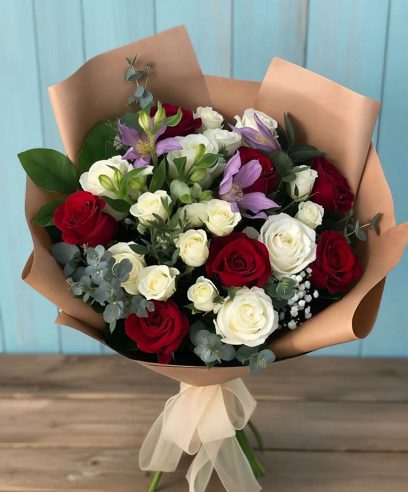 Букет цветов из: Розы и Альстромерии в Озёрный Смоленская область